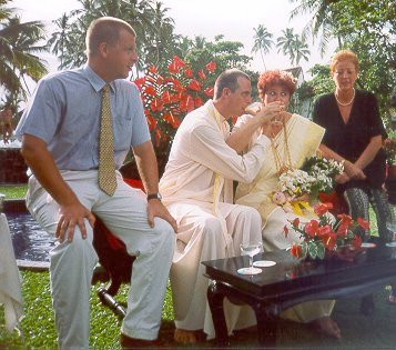 Hochzeitspaar mit Trauzeugen Geli + J�rg (Sri Lanka)