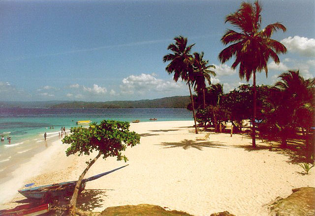 Blick auf den Strand (Cayo Levantado)