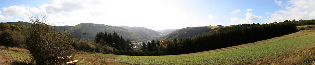 Blick vom Hockerts Kreuz Richtung Hohe Acht und Liers