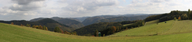 Blick von der Linder Höhe über das Ahrgebirge